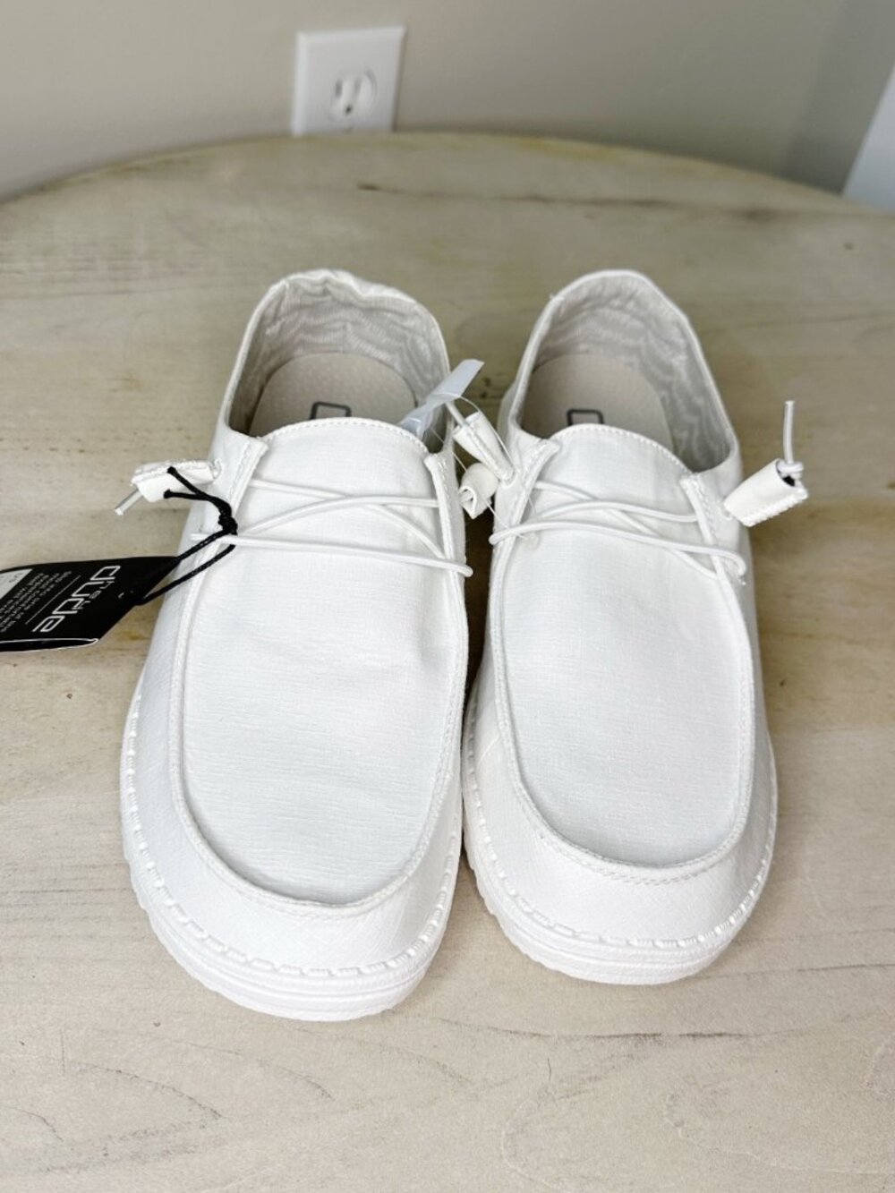 Hey Dude Wendy Chambray White Casual Slip-On Womens Shoes Size 9 NWT